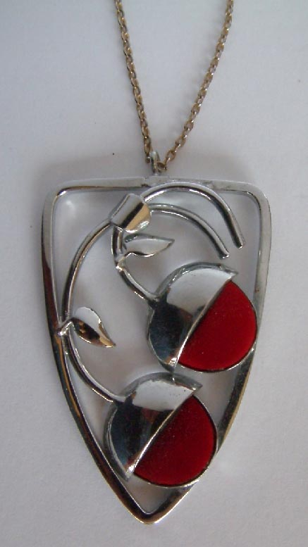 1920's-30's Art Deco necklace chromed pendant